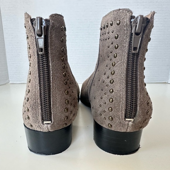 Bettye Frederika Grey Taupe Zip Up Ankle Boots Booties Size 6.5 - Picture 6 of 9
